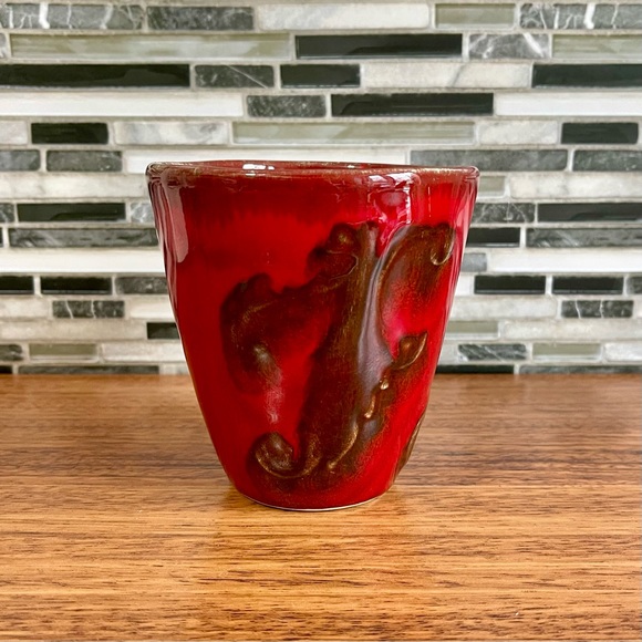 Pier 1 Imports "Vania" Deep Red and Brown Embossed Scroll Mug ~ 16 Oz. - Picture 2 of 6